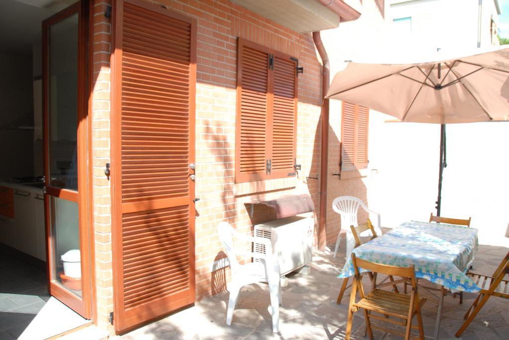 I Portici Appartamenti Marina di Grosseto Bilik gambar