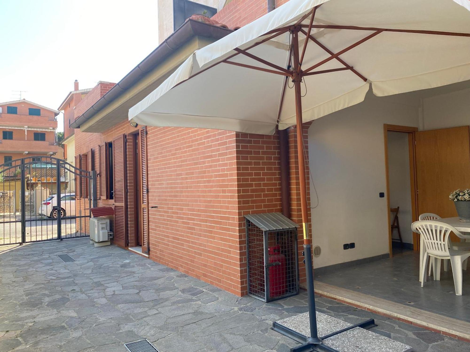 I Portici Appartamenti Marina di Grosseto Luaran gambar