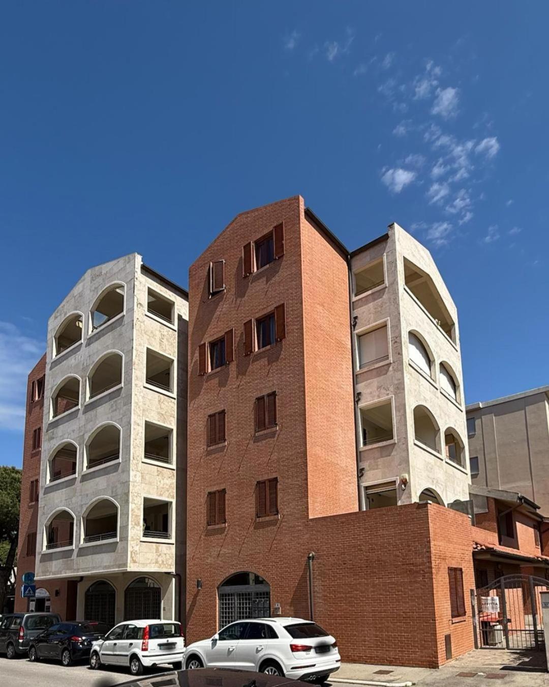 I Portici Appartamenti Marina di Grosseto Luaran gambar